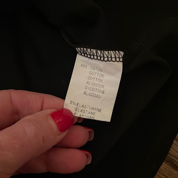 Black T shirt with jeweled pink heart - Picture 8 of 8